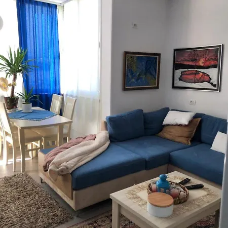 מלון Diell Complex , Qerret *