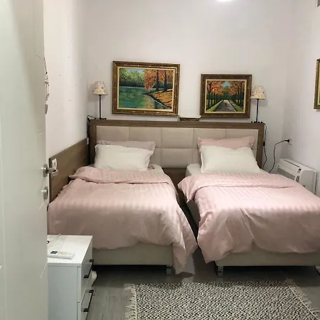 Diell Complex , Qerret * גולם